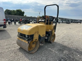 Валяк Cat CB214 2500 kg НАЛИЧЕН