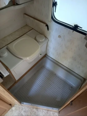 Каравана Adria FENDT 400 WC, снимка 5