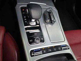 Kia Stinger 3.3 Turbo 2WD| 365к.с.| ВКЛ.ТЕХНОТЕСТ, снимка 9