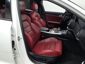 Kia Stinger 3.3 Turbo 2WD| 365к.с.| ВКЛ.ТЕХНОТЕСТ, снимка 11