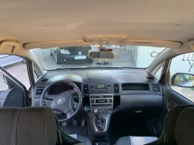 Toyota Corolla verso Технически Топ!, снимка 9