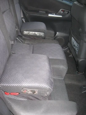 Toyota Corolla verso Технически Топ!, снимка 15