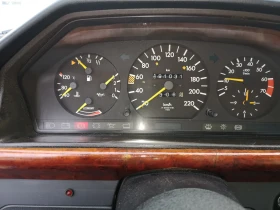 Mercedes-Benz 124 200E, снимка 13