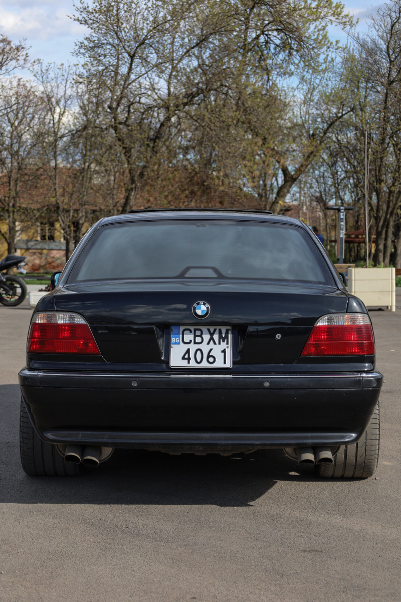 BMW 750 5.4 V12, снимка 4 - Автомобили и джипове - 45196142