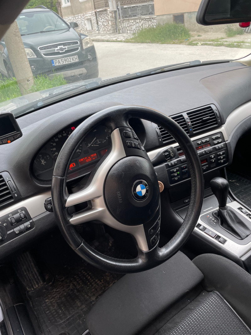 BMW 330, снимка 4 - Автомобили и джипове - 46420792