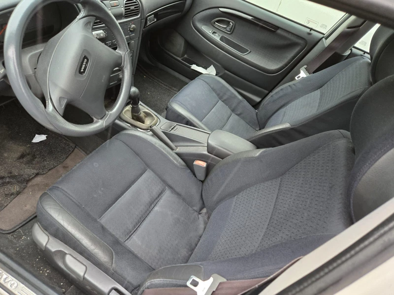 Volvo V40 1.6i-FaceLift, снимка 7 - Автомобили и джипове - 48993816