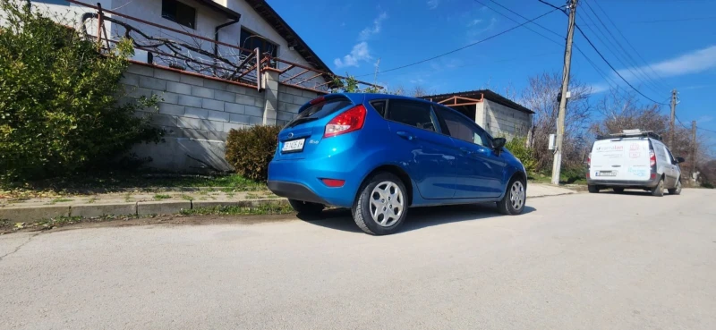 Ford Fiesta SE 1.6, снимка 2 - Автомобили и джипове - 49432727