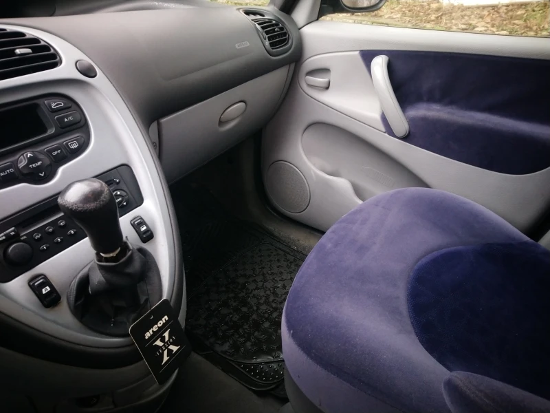 Citroen Xsara picasso, снимка 7 - Автомобили и джипове - 52251116