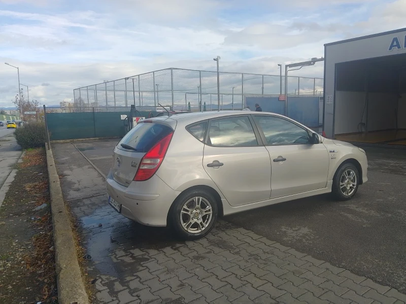 Hyundai I30, снимка 6 - Автомобили и джипове - 52368164