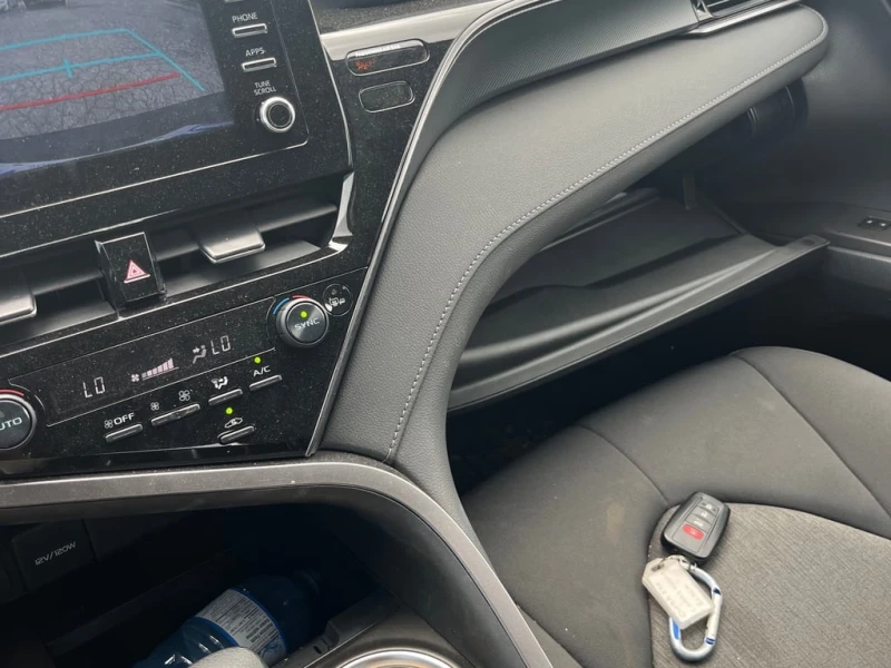 Toyota Camry * Hybrid LE * CARFAX * БЕЗ ПЪРВОНАЧАЛНА ВНОСКА, снимка 9 - Автомобили и джипове - 52903770