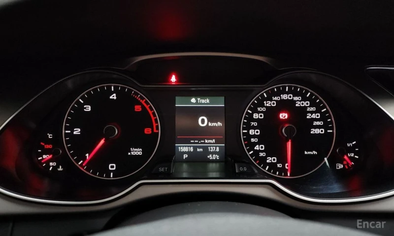 Audi A4, снимка 8 - Автомобили и джипове - 52927458