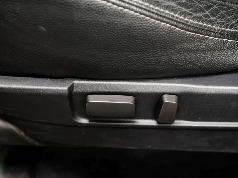 Mitsubishi RVR * SE Limited/GT(Canada) * CARFAX * ЦЕНА ДО БГ, снимка 16 - Автомобили и джипове - 53220976