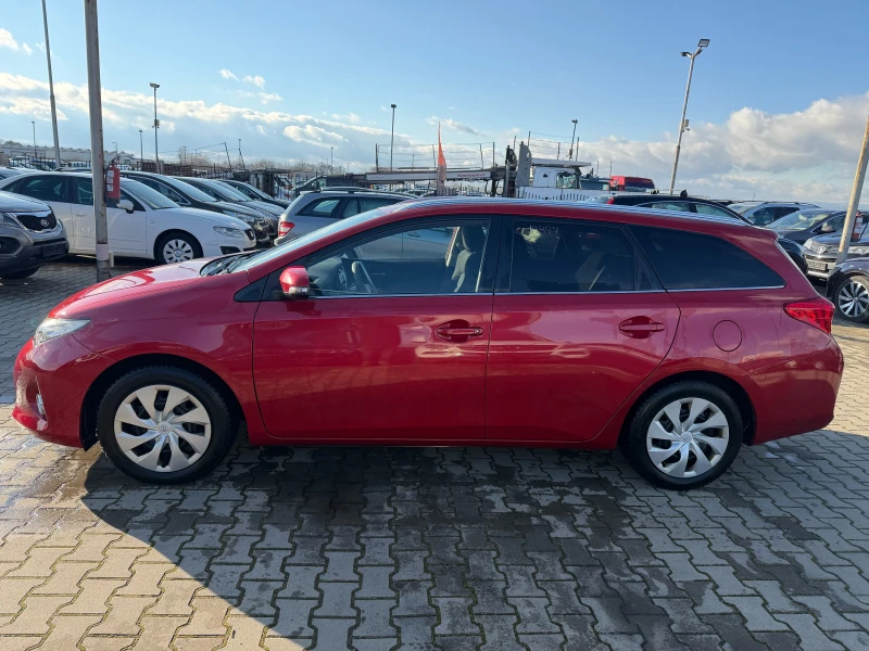 Toyota Auris 1.6i NAVI/KAMERA EURO 5, снимка 9 - Автомобили и джипове - 53526352