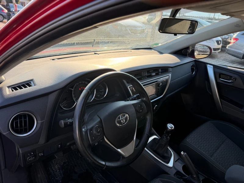 Toyota Auris 1.6i NAVI/KAMERA EURO 5, снимка 11 - Автомобили и джипове - 53526352
