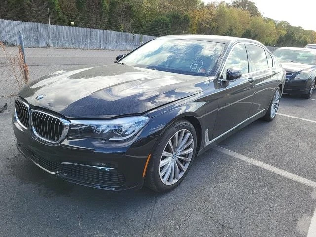 BMW 740 xDrive* Двойна Пано* Контрол с жестове* Масаж* FUL, снимка 1 - Автомобили и джипове - 49011476