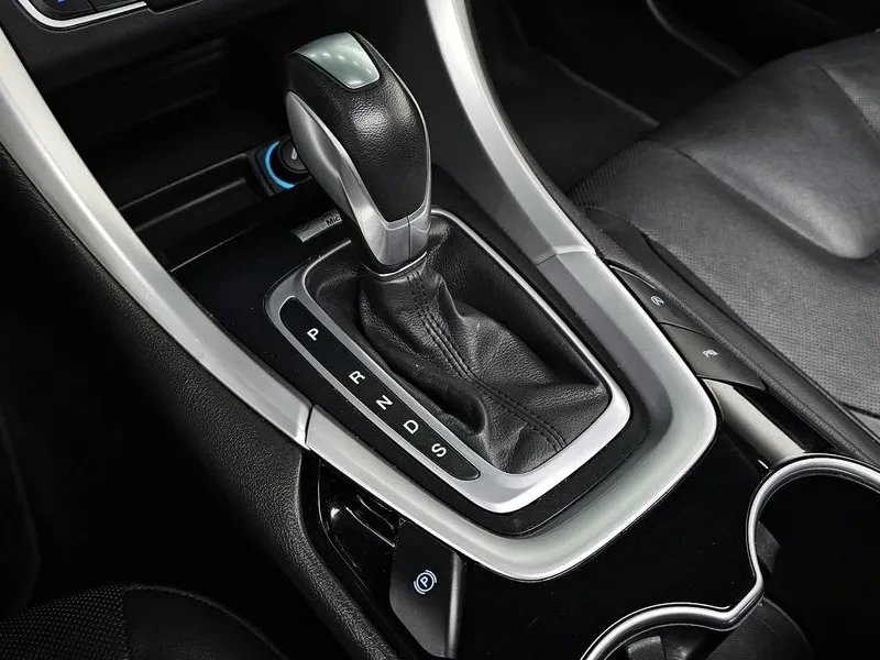 Ford Mondeo 2.0 TDCI - изображение 9