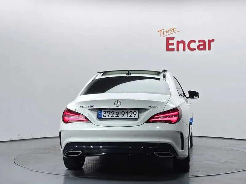 Mercedes-Benz CLA 2.5, снимка 4 - Автомобили и джипове - 54287614