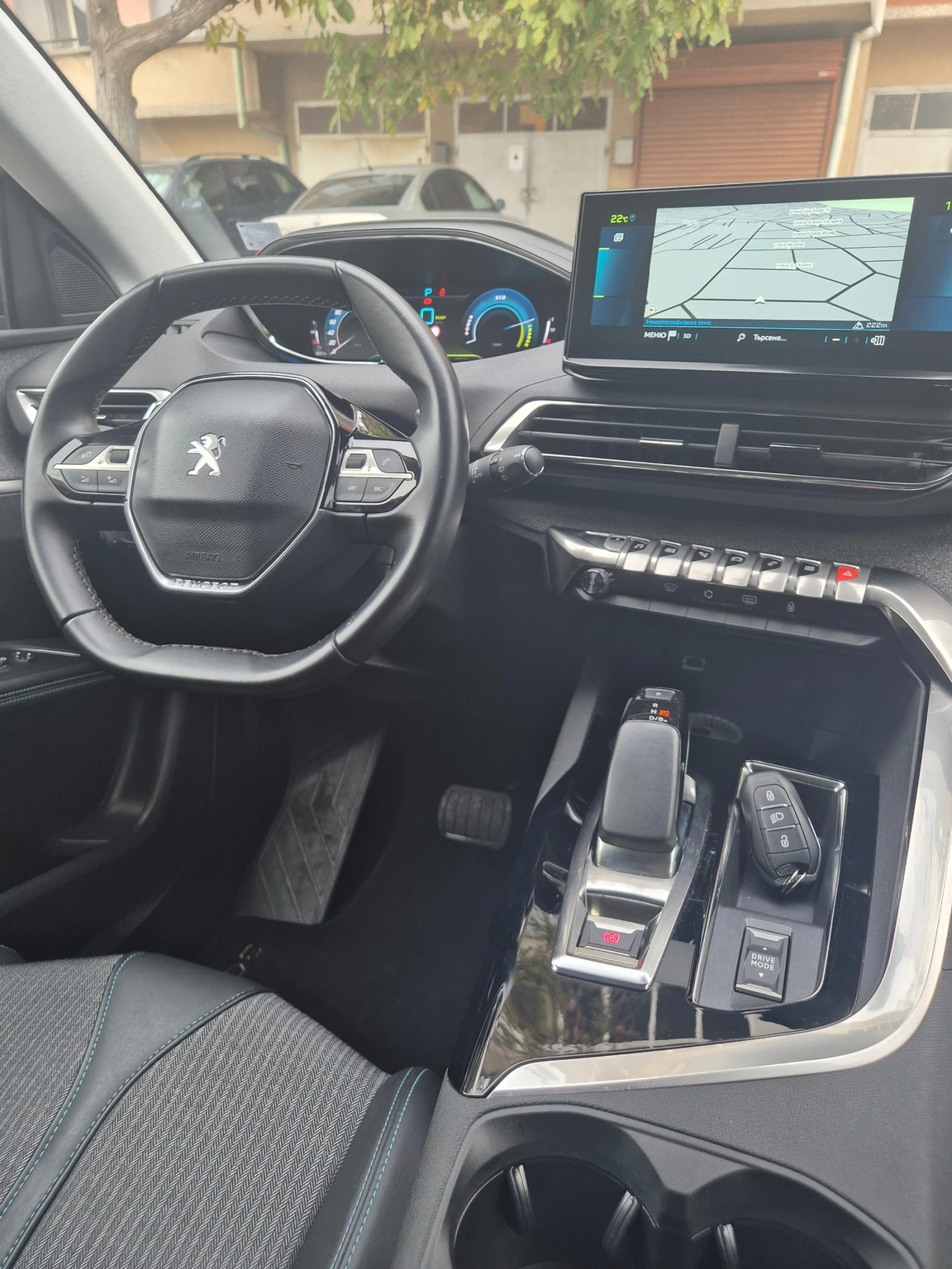 Peugeot 3008 * Нов * 36000км.* ALLURE * Plug-in HYBRID * 225к.с - изображение 10