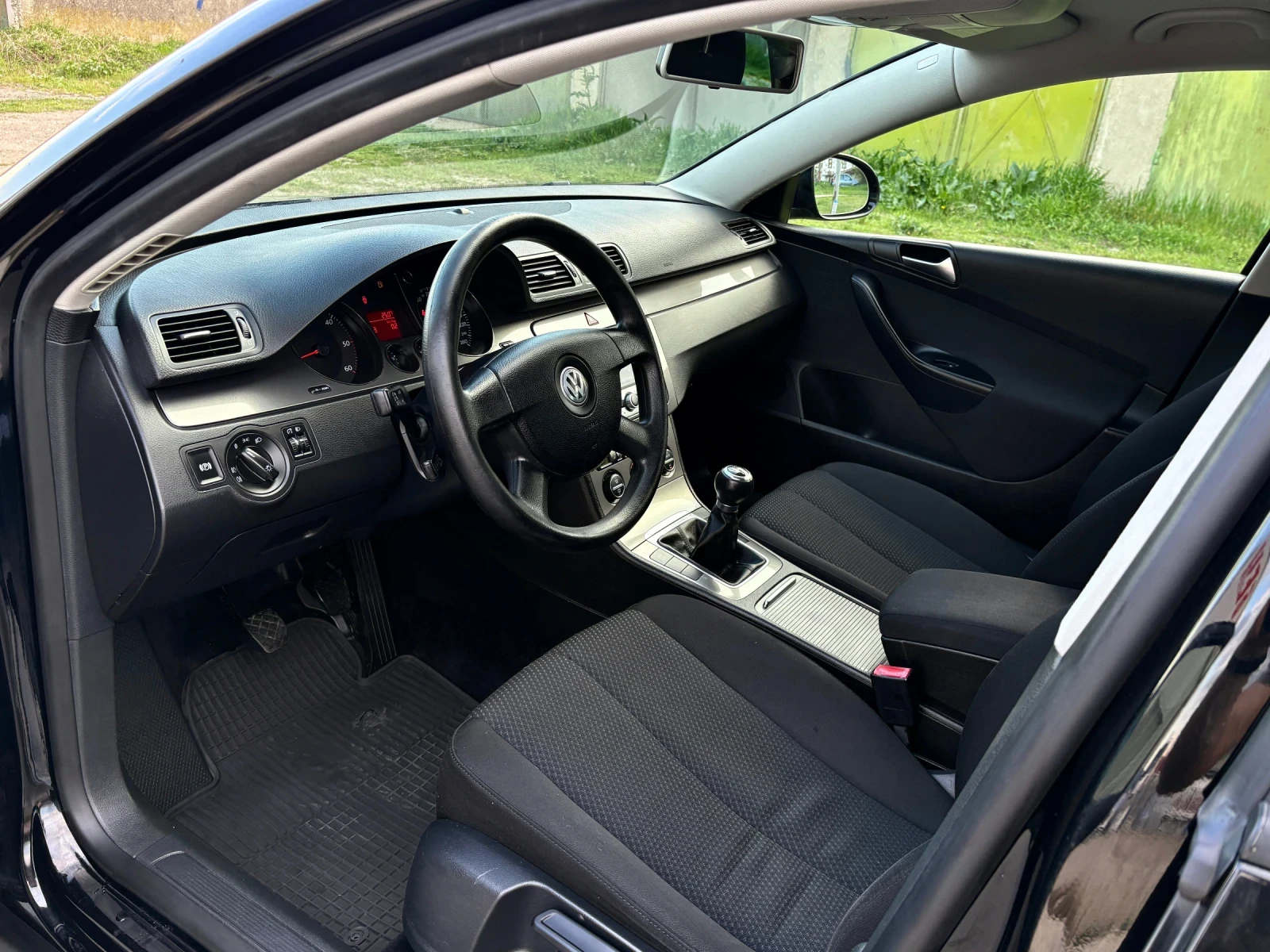VW Passat B6 2.0TDI COMMON RAIL* NAVI* 202 000км*  - изображение 7