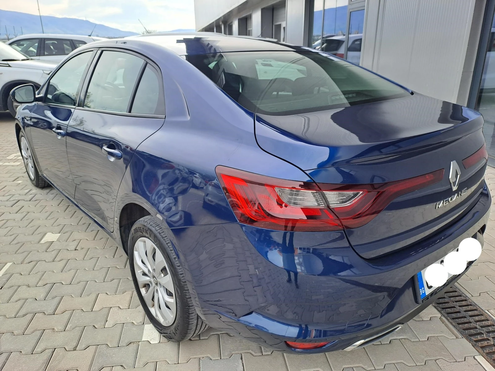 Renault Megane 1.3 TCe/140к.с. - изображение 6