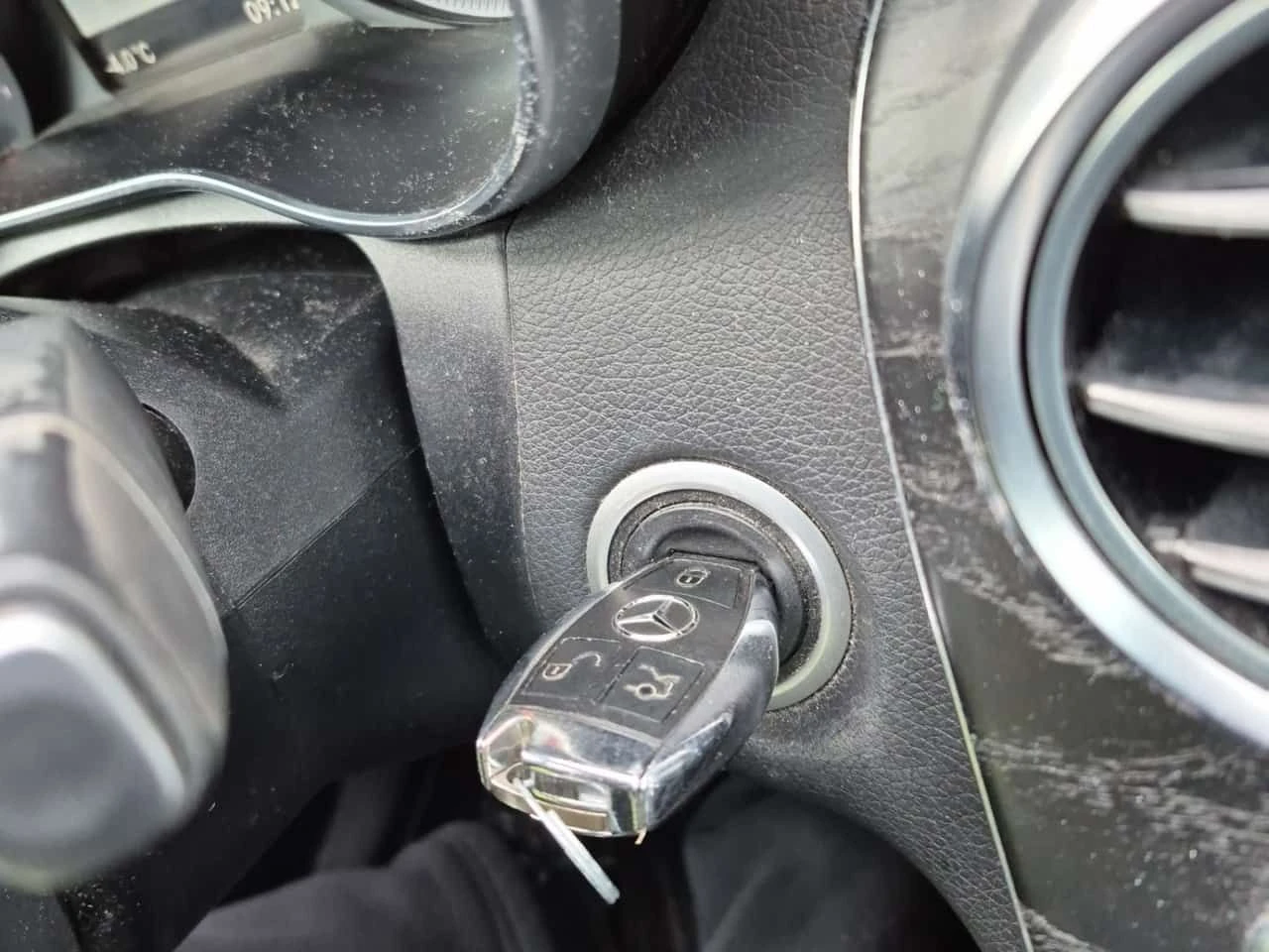 Mercedes-Benz C 43 AMG * 43 * * ПАНОРАМА* * AWD* * ПОДГРЕВИ*  - изображение 8