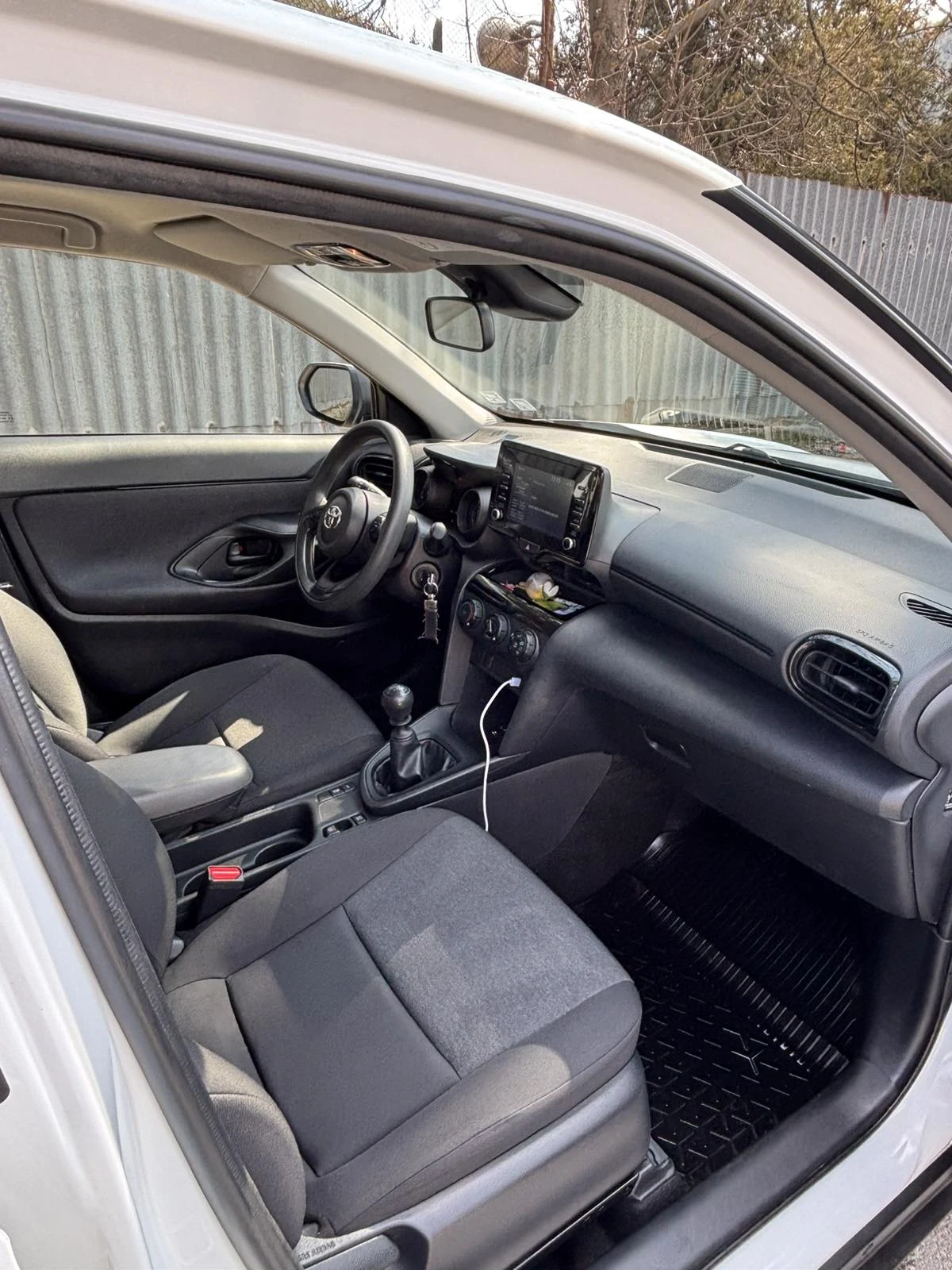 Toyota Yaris Cross, снимка 12 - Автомобили и джипове - 53865987