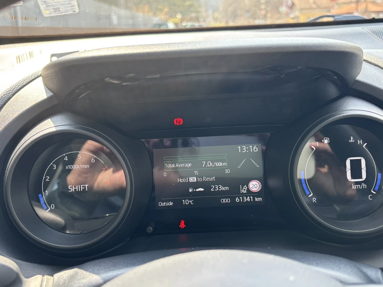 Toyota Yaris Cross, снимка 15 - Автомобили и джипове - 53865987