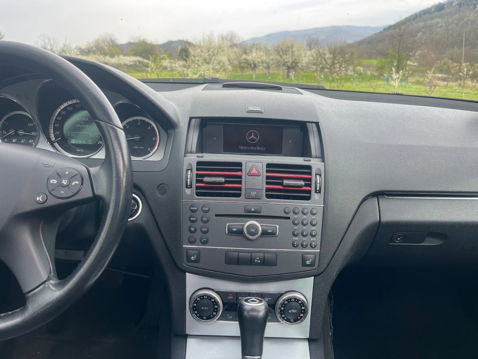 Mercedes-Benz C 200 OM646 КАТО НОВ, снимка 11 - Автомобили и джипове - 54242058