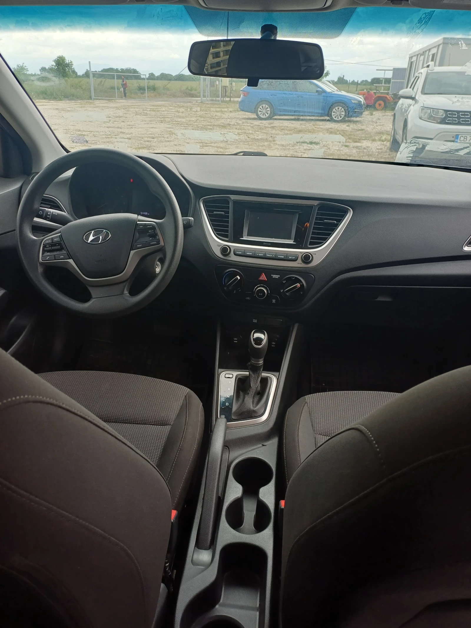 Hyundai Accent, снимка 7 - Автомобили и джипове - 54610363