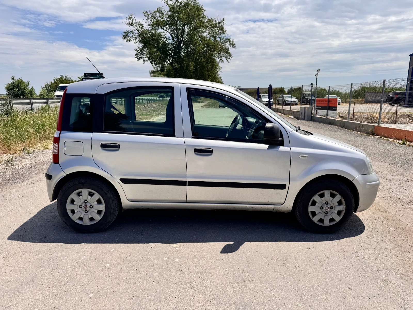 Fiat Panda 1.2 69kc 67900km, снимка 4 - Автомобили и джипове - 54736870