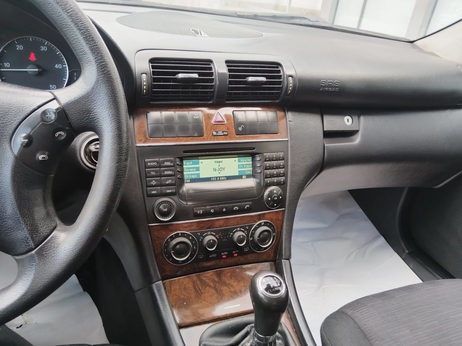 Mercedes-Benz C 200 2.2 CDI, снимка 16 - Автомобили и джипове - 55253522
