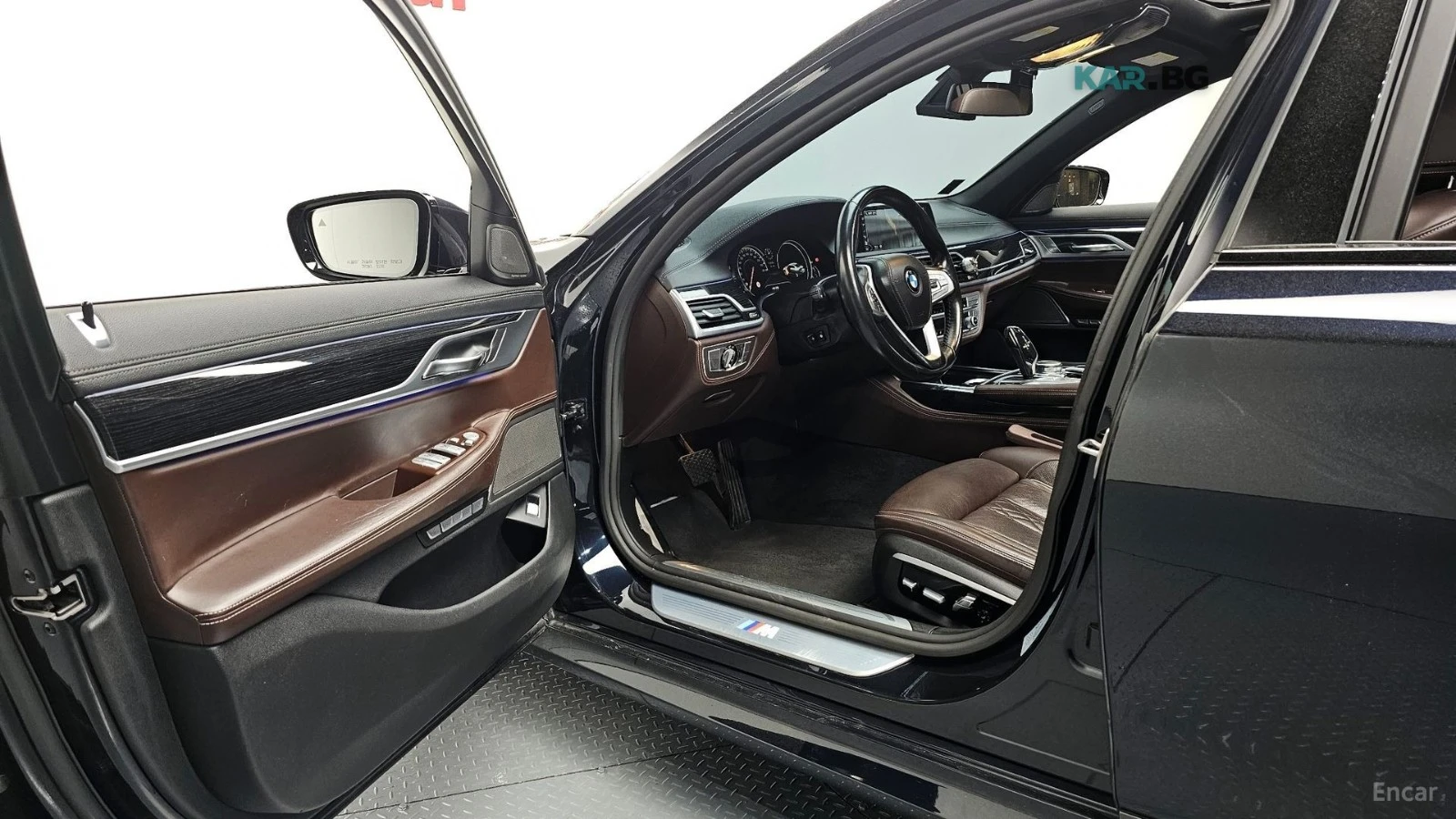 BMW 740 d / XDRIVE / M PKG / 3 КЛЮЧА / ОБДУХ / ПОДГРЕВИ, снимка 10 - Автомобили и джипове - 55264376