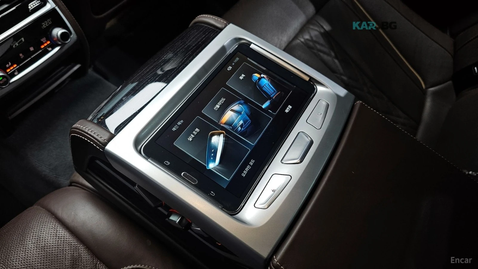 BMW 740 d / XDRIVE / M PKG / 3 КЛЮЧА / ОБДУХ / ПОДГРЕВИ, снимка 17 - Автомобили и джипове - 55264376