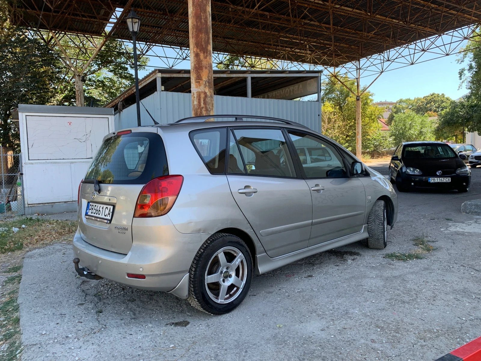 Toyota Corolla verso Технически Топ!, снимка 4 - Автомобили и джипове - 55960595