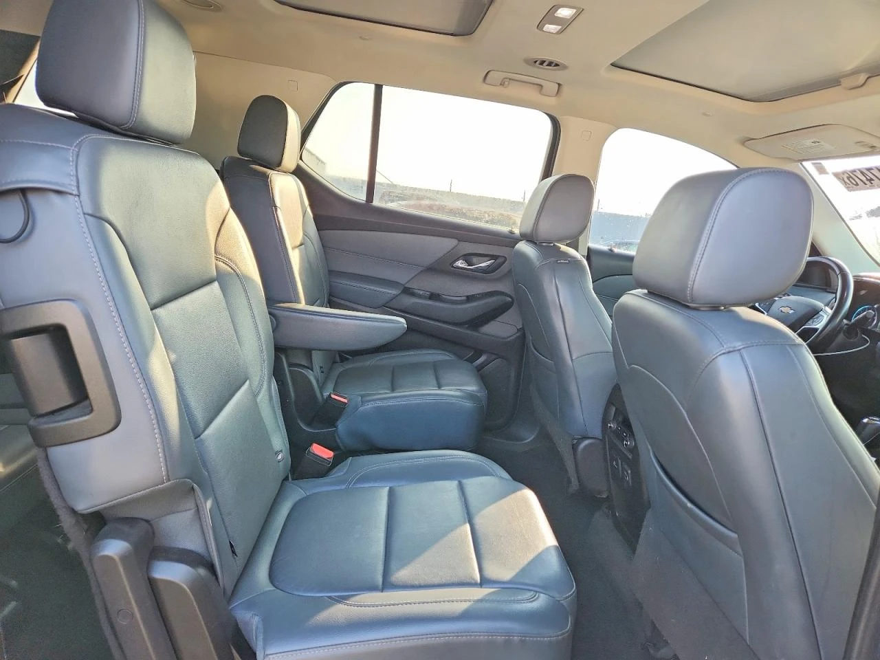 Chevrolet Traverse 3.6l Lt, снимка 11 - Автомобили и джипове - 56075276