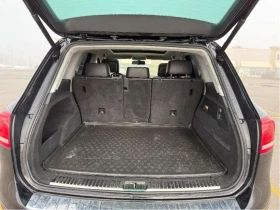 VW Touareg * Highline * CARFAX * ЦЕНА ДО БГ, снимка 13 - Автомобили и джипове - 53695802