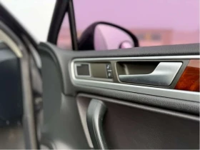 VW Touareg * Highline * CARFAX * ЦЕНА ДО БГ, снимка 17 - Автомобили и джипове - 53695802