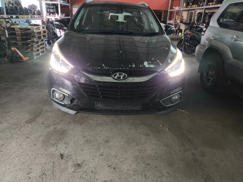 Hyundai IX35 1.6i, снимка 8 - Автомобили и джипове - 44864897