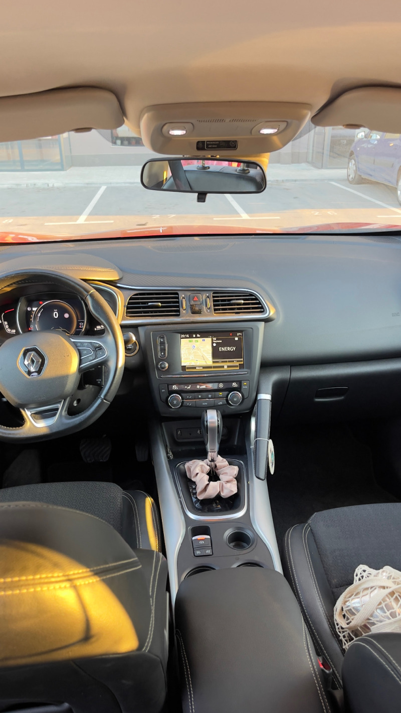 Renault Kadjar, снимка 14 - Автомобили и джипове - 46282812