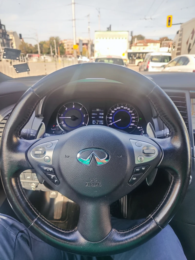 Infiniti QX70 3.0DS, снимка 11 - Автомобили и джипове - 47513873