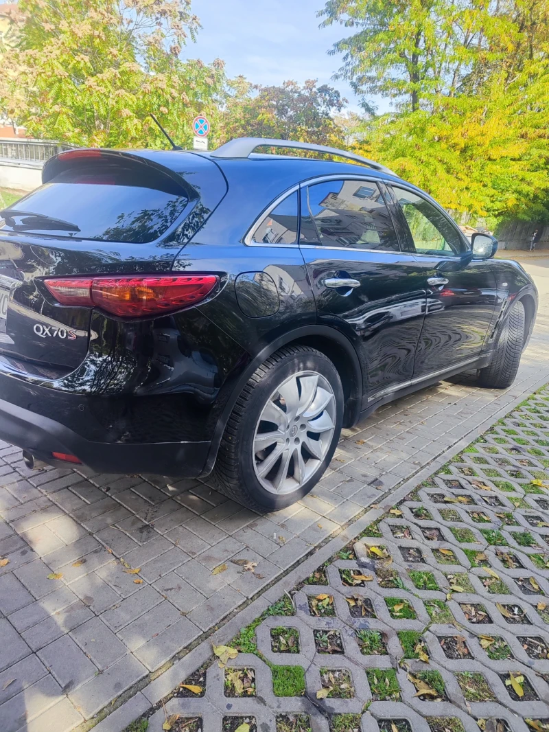 Infiniti QX70 3.0DS, снимка 8 - Автомобили и джипове - 47513873