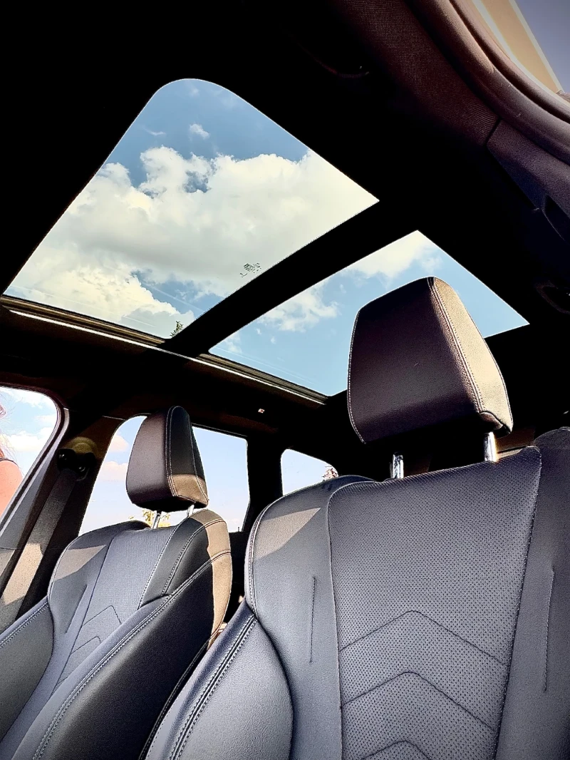 BMW X1 xDrive28i 2.0 Бензин xLine 241 к.с. AWD PANO LED, снимка 15 - Автомобили и джипове - 52819816