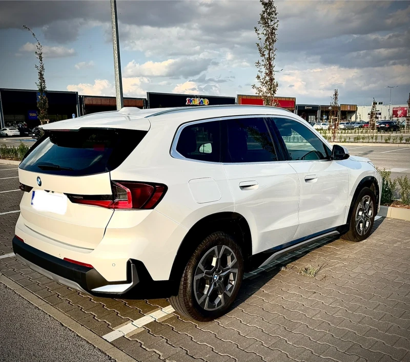 BMW X1 xDrive28i 2.0 Бензин xLine 241 к.с. AWD PANO LED, снимка 4 - Автомобили и джипове - 52819816