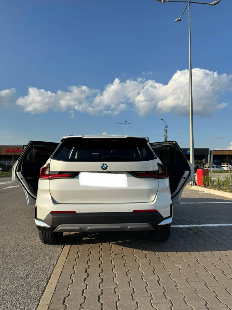BMW X1 xDrive28i 2.0 Бензин xLine 241 к.с. AWD PANO LED, снимка 8 - Автомобили и джипове - 52819816