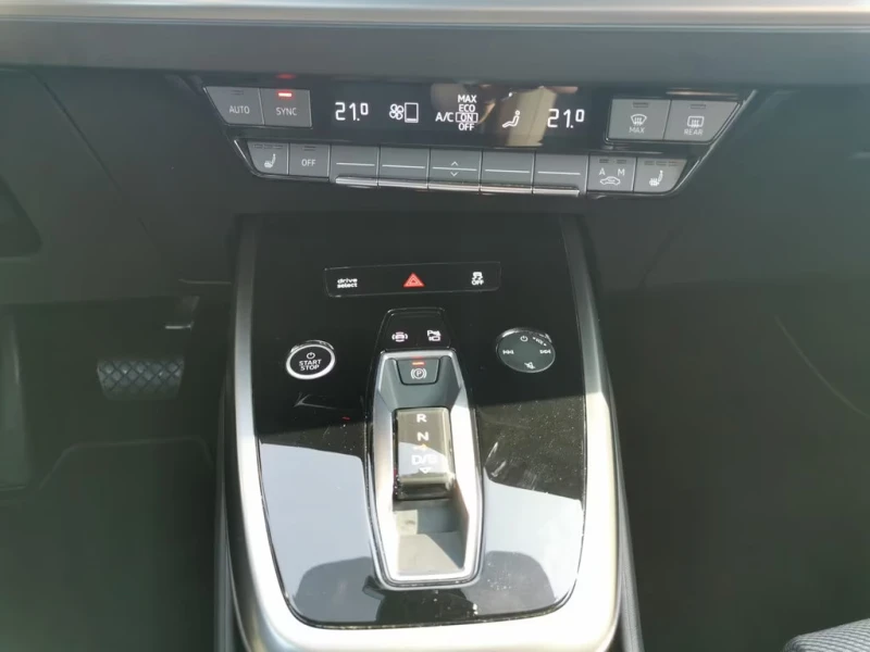 Audi Q4 40e-TRON/204HP/S-LINE/MATRIX/CAM/NAVI/CPLAY/287g, снимка 10 - Автомобили и джипове - 51655978