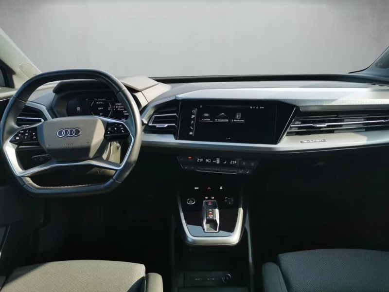 Audi Q4 40e-TRON/204HP/S-LINE/MATRIX/CAM/NAVI/CPLAY/287g, снимка 7 - Автомобили и джипове - 51655978