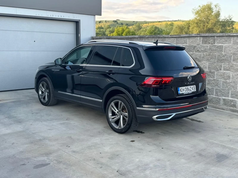 VW Tiguan 2.0D 150kc 4x4, снимка 5 - Автомобили и джипове - 52848753
