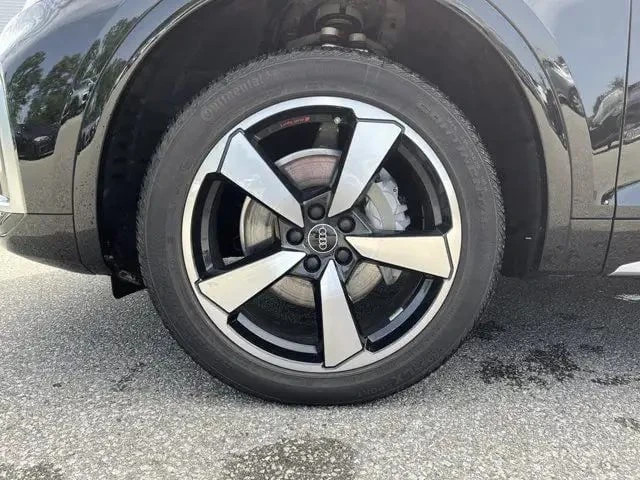 Audi Q5 * Technik* CARFAX* ДИСТРОНИК* ОБДУХВАНЕ* ПОДГРЕВИ* - изображение 10