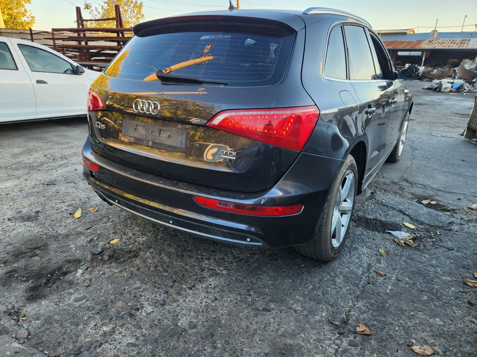 Audi Q5 2.0TDI S line - изображение 4