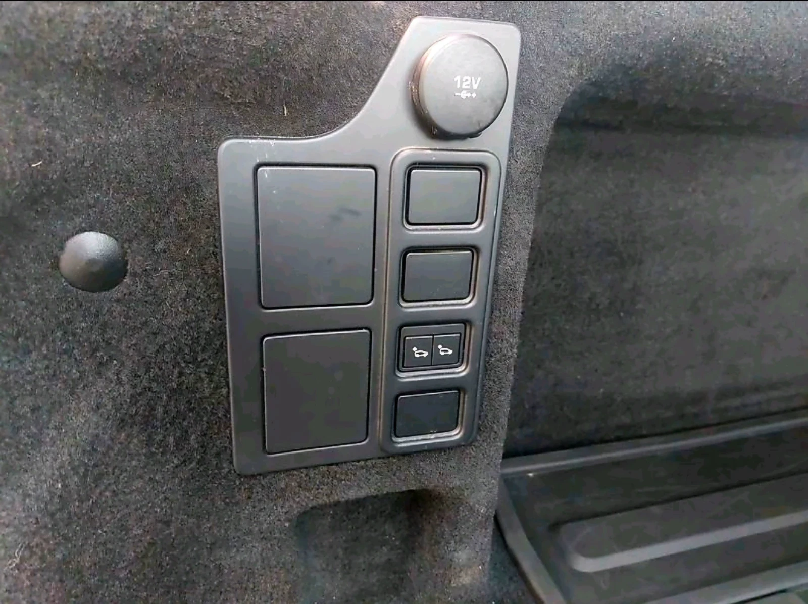 Land Rover Discovery  | Mobile.bg   16